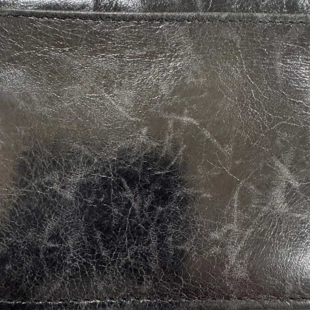 Hobo The Original Black Leather Bifold Wallet With Keychain Swirl Lining